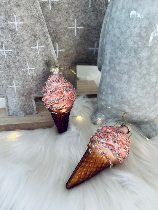 Kersthanger Ice Cream